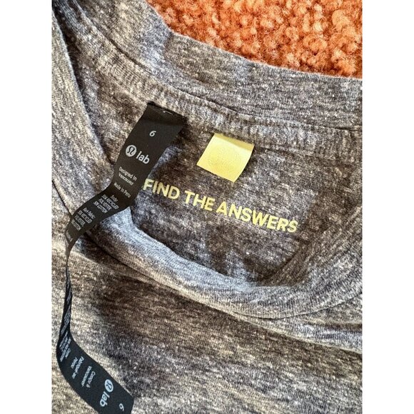 Lululemon Lab Gray Relaxed Cropped Crewneck T-Shirt Soft Wick Fabric Size 6 - Picture 8 of 8